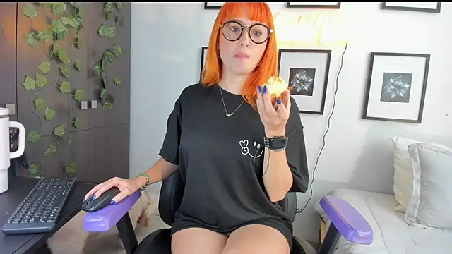 Annie Velas  online show from 20, 4, 2026