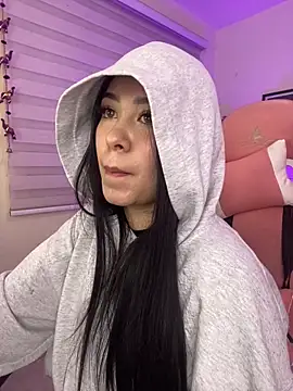 Snapshot of Starliee__ chatting on 22, 10, 2025 Starliee   online show from 22, 10, 2025