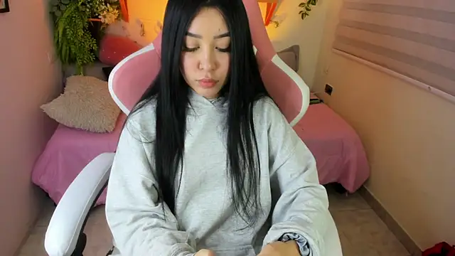 Snapshot of Starliee__ chatting on 24, 10, 2025 Starliee   online show from 24, 10, 2025