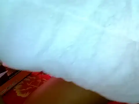 Hot-zeenah online show from 4, 12, 2024