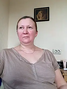 Snapshot of blondyaguar chatting on 28, 2, 2025 blondyaguar online show from 28, 2, 2025