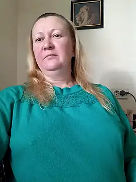 Snapshot of blondyaguar chatting on 18, 9, 2025 blondyaguar online show from 18, 9, 2025