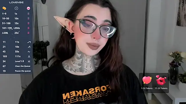 Snapshot of Dixi_Pixi_ chatting on 18, 10, 2025 Dixi Pixi  online show from 18, 10, 2025