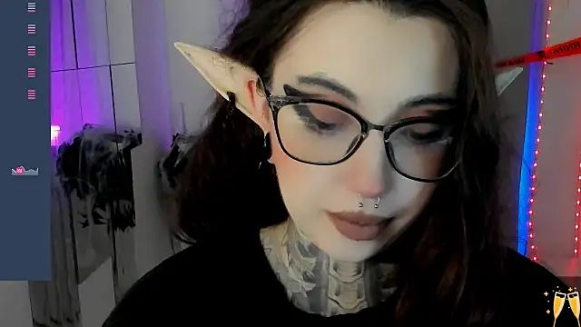 Snapshot of Dixi_Pixi_ chatting on 24, 10, 2025 Dixi Pixi  online show from 24, 10, 2025