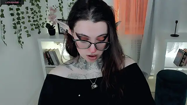 Dixi Pixi  online show from 14, 12, 2025