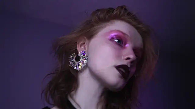 ginger hugs online show from 3, 1, 2025