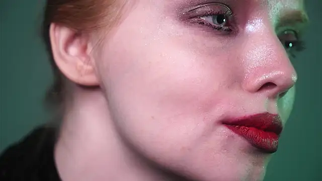 ginger hugs online show from 5, 1, 2025