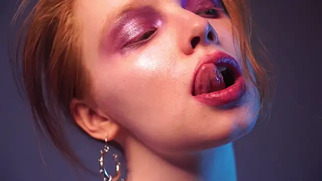 ginger hugs online show from 6, 1, 2025