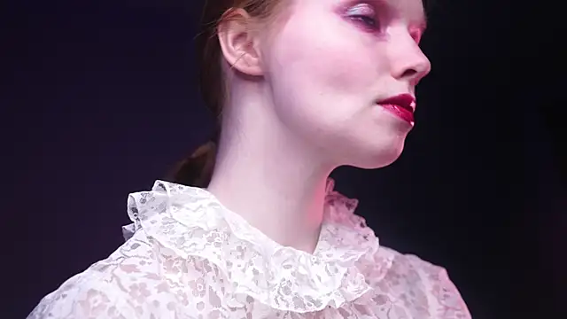 ginger hugs online show from 17, 2, 2025