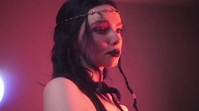 ginger hugs online show from 1, 10, 2025