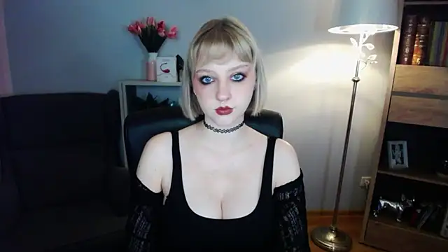 Snapshot of MadelineLust chatting on 28, 9, 2025 MadelineLust online show from 28, 9, 2025