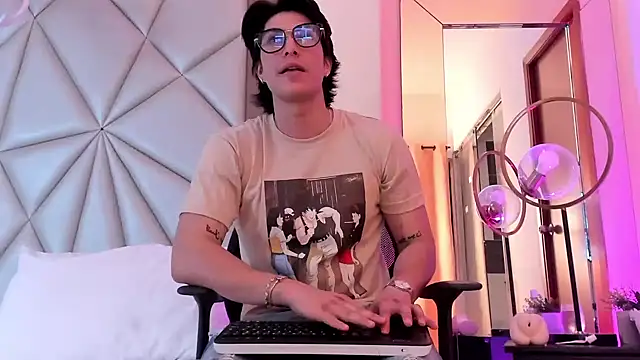 Karimferrer online show from 16, 12, 2024