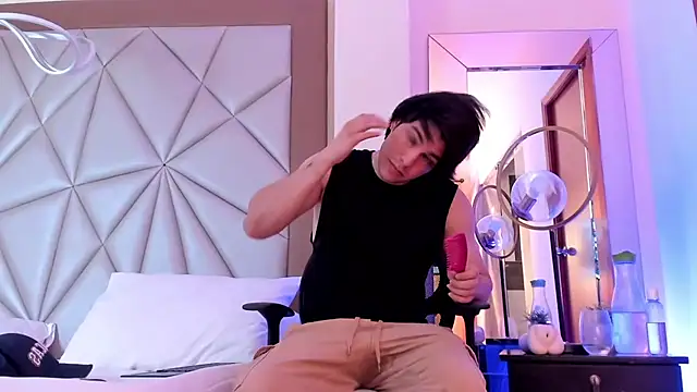 Karimferrer online show from 18, 12, 2024