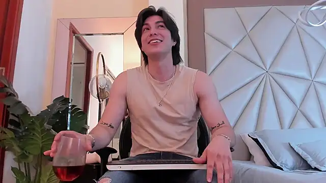 Karimferrer online show from 15, 1, 2025