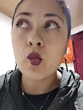 LisbethMoore  online show from 2, 4, 2026