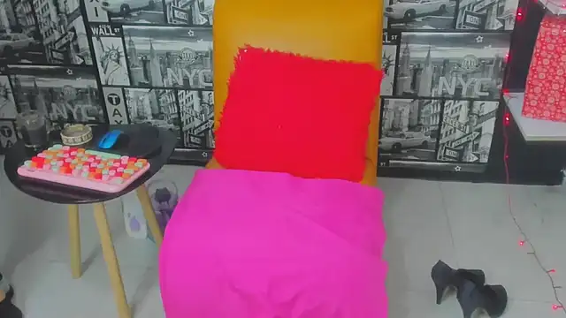 BrendaSex Hot online show from 5, 1, 2025