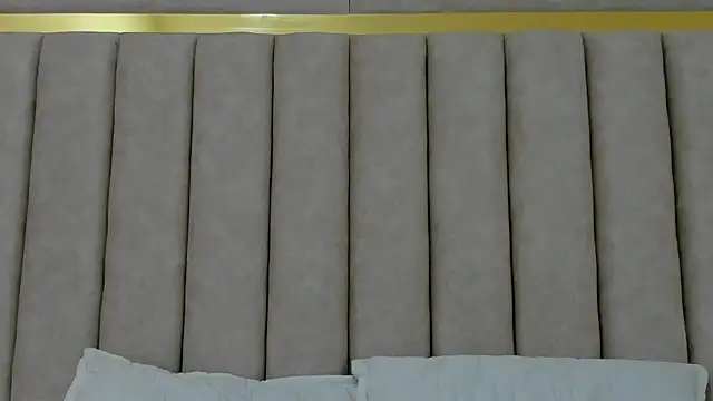 Snapshot of FreyaMoller chatting on 17, 10, 2025 FreyaMoller online show from 17, 10, 2025