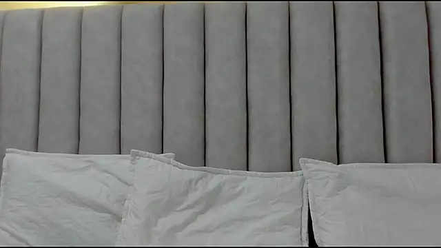 Snapshot of FreyaMoller chatting on 16, 12, 2025 FreyaMoller online show from 16, 12, 2025