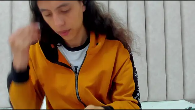 Snapshot of FreyaMoller chatting on 22, 12, 2025 FreyaMoller online show from 22, 12, 2025