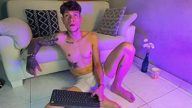 Snapshot of french_sexx chatting on 16, 12, 2025 french sexx online show from 16, 12, 2025