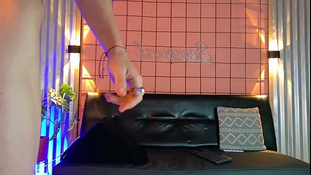 Snapshot of french_sexx chatting on 19, 12, 2025 french sexx online show from 19, 12, 2025