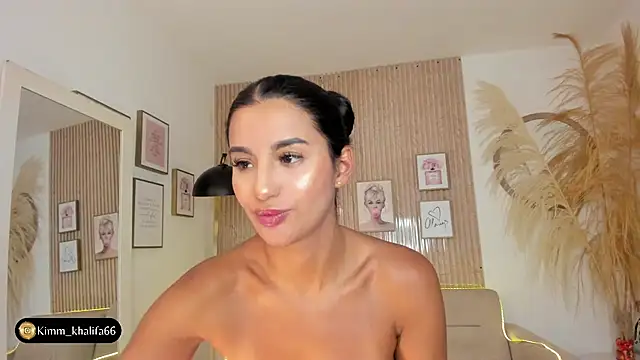 Snapshot of Kimm_khalifa chatting on 2, 2, 2025 Kimm khalifa online show from 2, 2, 2025