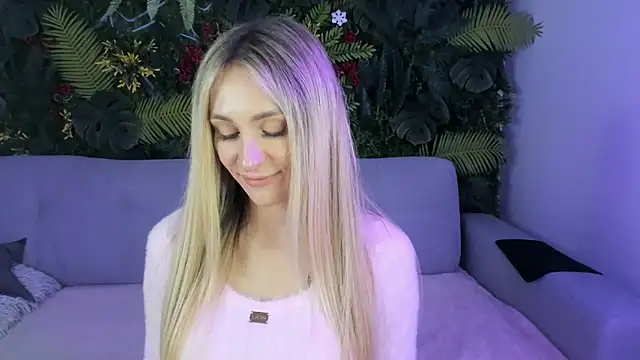 Snapshot of Horny_Blond chatting on 7, 11, 2025 Horny Blond online show from 7, 11, 2025