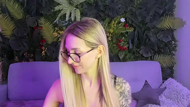 Snapshot of Horny_Blond chatting on 8, 2, 2026 Horny Blond online show from 8, 2, 2026