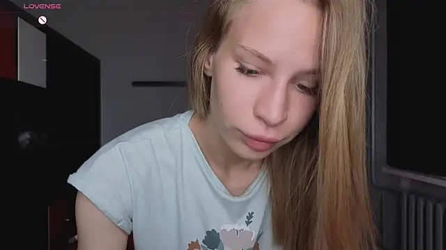 Elis Fox online show from 28, 6, 2026