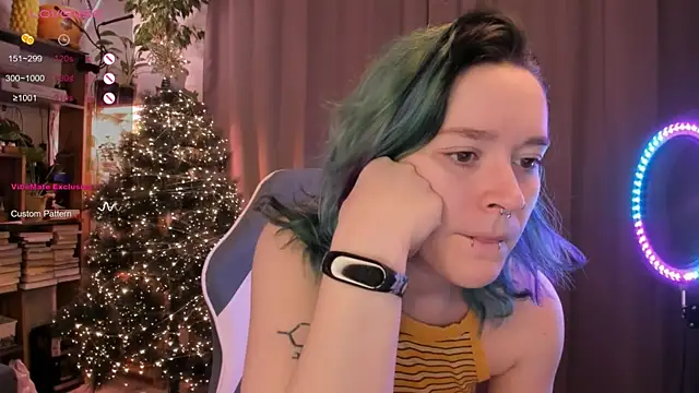 Snapshot of alisahug chatting on 13, 1, 2026 alisahug online show from 13, 1, 2026