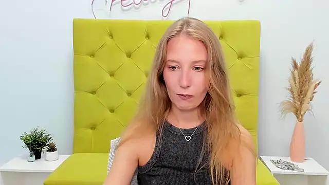 Snapshot of LolaWilsons chatting on 20, 6, 2026 LolaWilsons online show from 20, 6, 2026