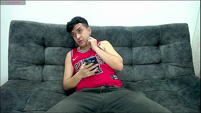 SlimLoves online show from 10, 11, 2025