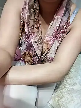 Snapshot of _Sahra_ chatting on 17, 2, 2025 Sahra online show from 17, 2, 2025