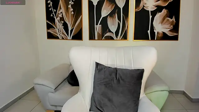 Snapshot of SamanthaConnor_ chatting on 11, 3, 2025 SamanthaConnor online show from 11, 3, 2025