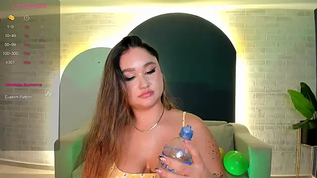 Snapshot of SamanthaConnor_ chatting on 17, 3, 2025 SamanthaConnor online show from 17, 3, 2025