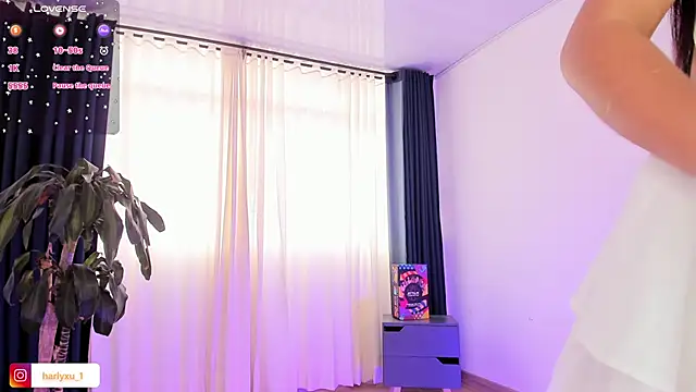 Harlyxu online show from 28, 1, 2025