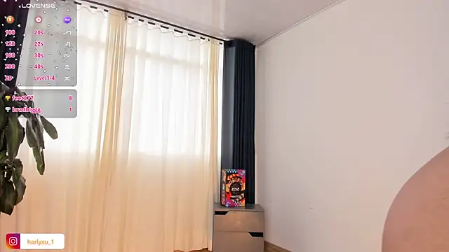 Harlyxu online show from 31, 1, 2025