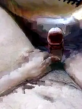 Snapshot of AHMED0233 chatting on 19, 12, 2025 AHMED0233 online show from 19, 12, 2025