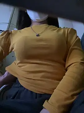 Snapshot of Tuongvy05 chatting on 16, 12, 2024 Tuongvy05 online show from 16, 12, 2024