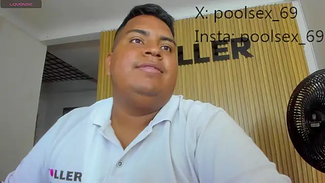 Snapshot of Poolsex_69 chatting on 22, 10, 2025 Poolsex 69 online show from 22, 10, 2025