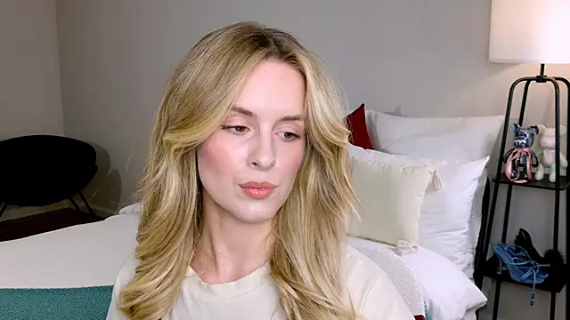 RozzitaBedberry online show from 4, 11, 2025