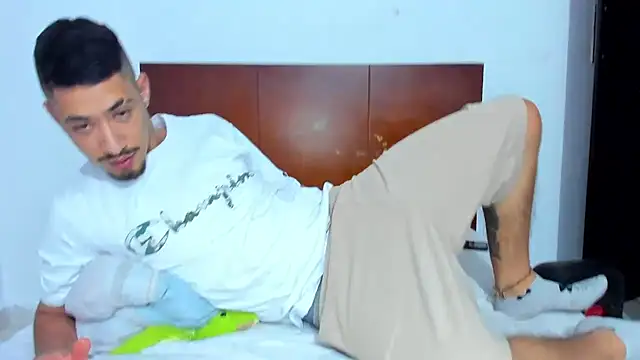 Snapshot of Chandler_ken chatting on 12, 2, 2026 Chandler ken online show from 12, 2, 2026