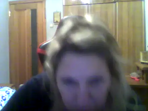 Snapshot of IrinaB1 chatting on 5, 1, 2025 IrinaB1 online show from 5, 1, 2025