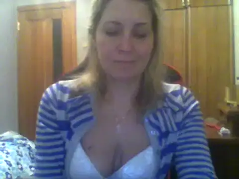 Snapshot of IrinaB1 chatting on 7, 1, 2025 IrinaB1 online show from 7, 1, 2025