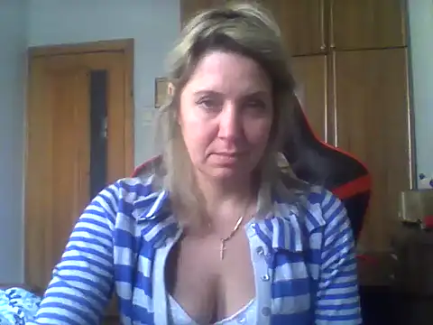 Snapshot of IrinaB1 chatting on 10, 1, 2025 IrinaB1 online show from 10, 1, 2025