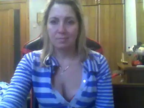 Snapshot of IrinaB1 chatting on 11, 1, 2025 IrinaB1 online show from 11, 1, 2025