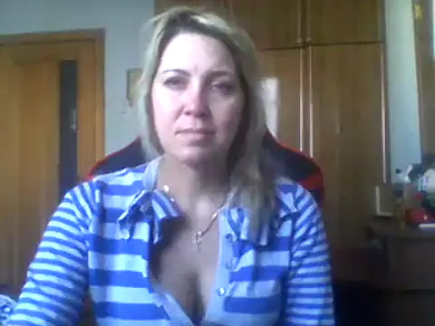 Snapshot of IrinaB1 chatting on 12, 1, 2025 IrinaB1 online show from 12, 1, 2025