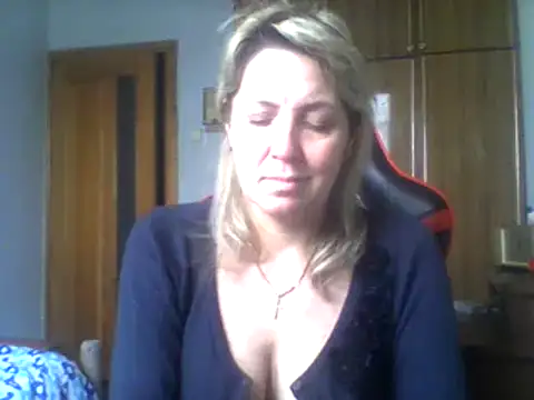 Snapshot of IrinaB1 chatting on 13, 1, 2025 IrinaB1 online show from 13, 1, 2025
