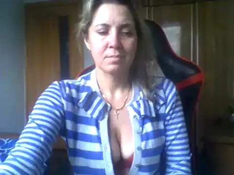 Snapshot of IrinaB1 chatting on 14, 1, 2025 IrinaB1 online show from 14, 1, 2025
