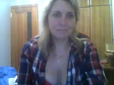 Snapshot of IrinaB1 chatting on 18, 1, 2025 IrinaB1 online show from 18, 1, 2025